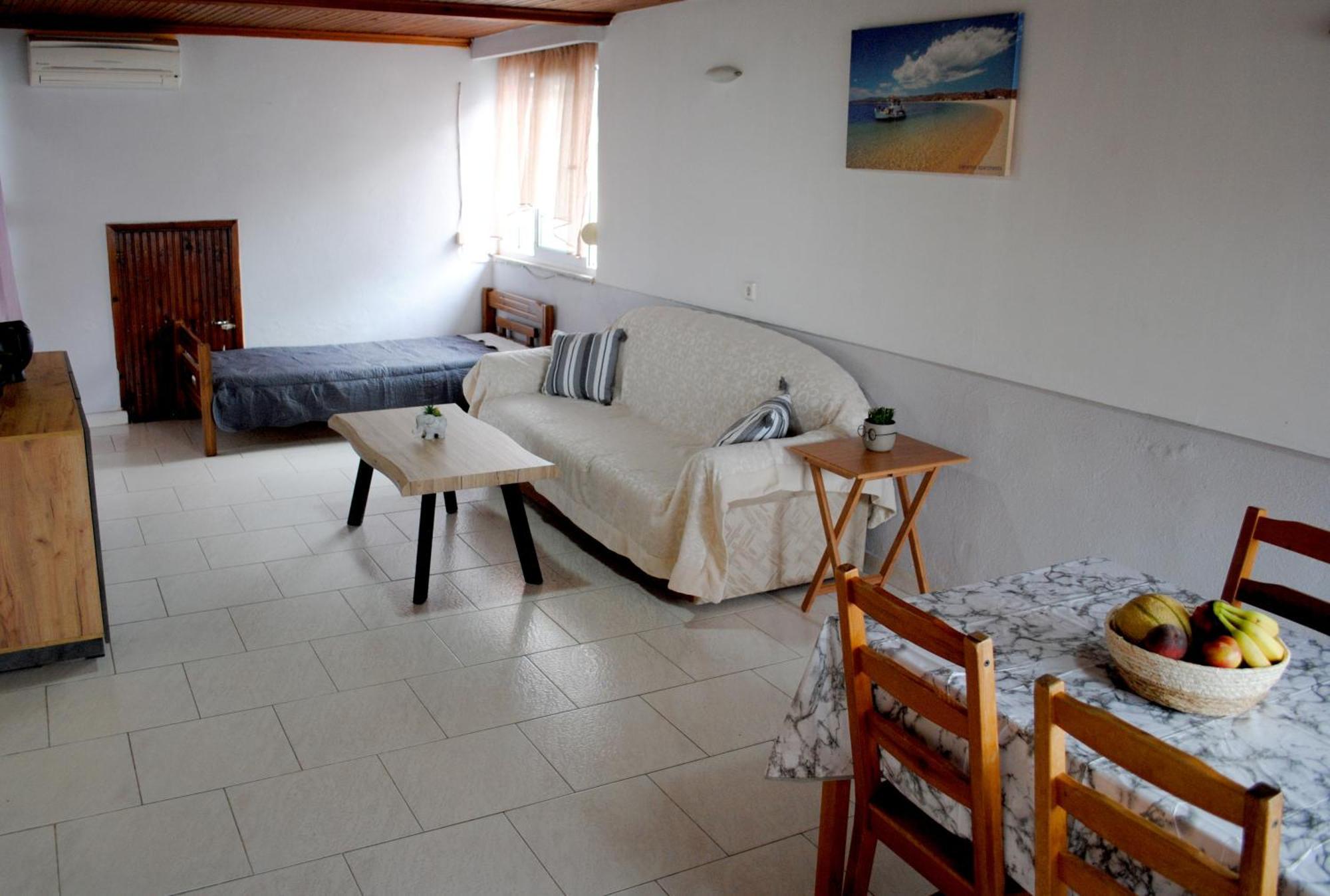 Artemis Apartments Паралия Дионисиу Екстериор снимка